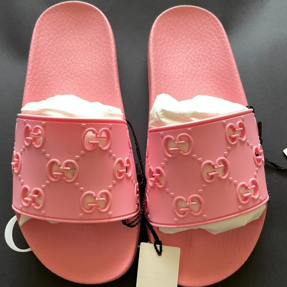 Gucci Pink Embossed Slide Sandals - Picture 2 of 8